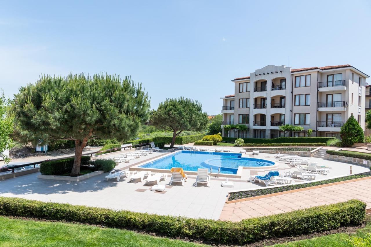 Созопол Парадайс Блу Апартаментс Apartment Exterior photo